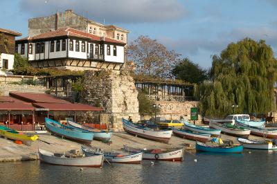 nesebar-lodki.jpg